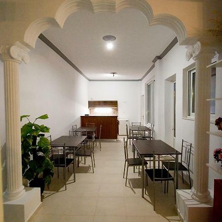 Difo Hotell Loutra Aidhipsou Exteriör bild