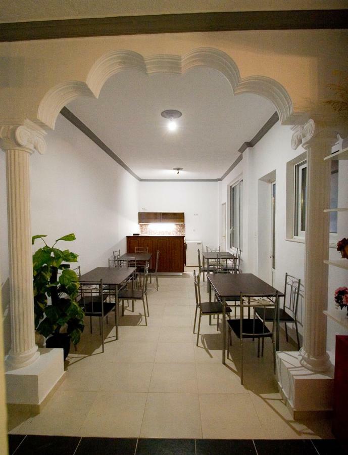 Difo Hotell Loutra Aidhipsou Exteriör bild
