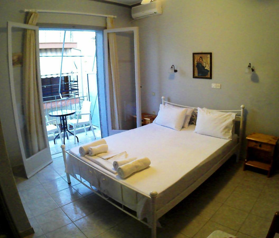 Difo Hotell Loutra Aidhipsou Exteriör bild