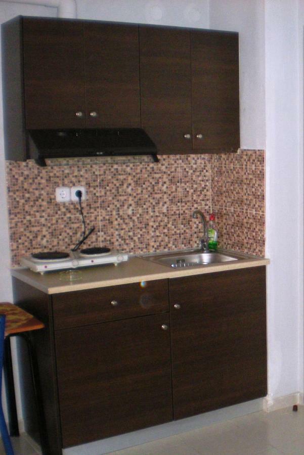 Difo Hotell Loutra Aidhipsou Exteriör bild